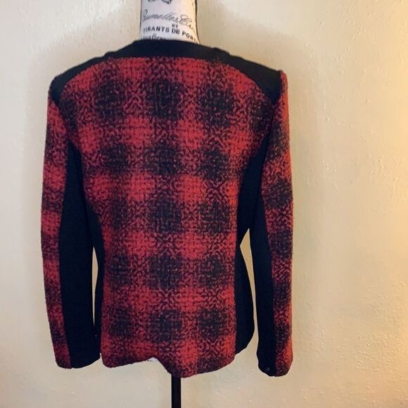 Jacket  9/1 - Picture 3 of 5